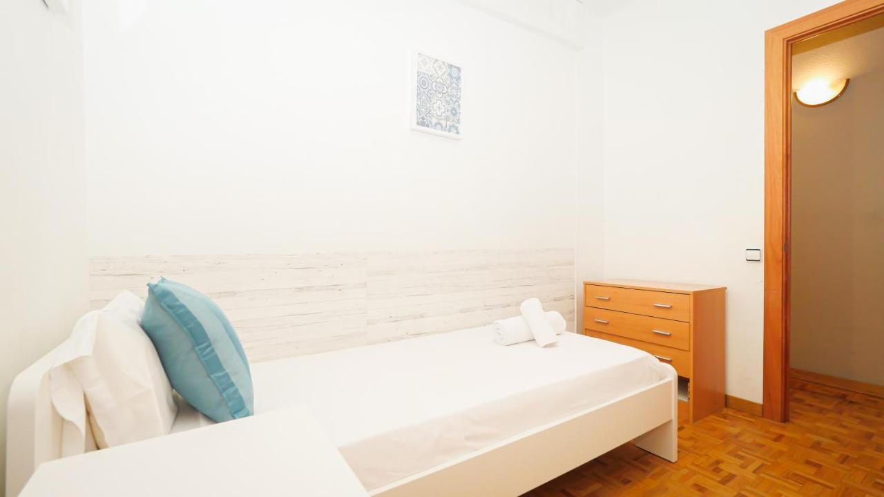 Bed&Bcn Sant Andreu Apartment บาร์เซโลนา ภายนอก รูปภาพ